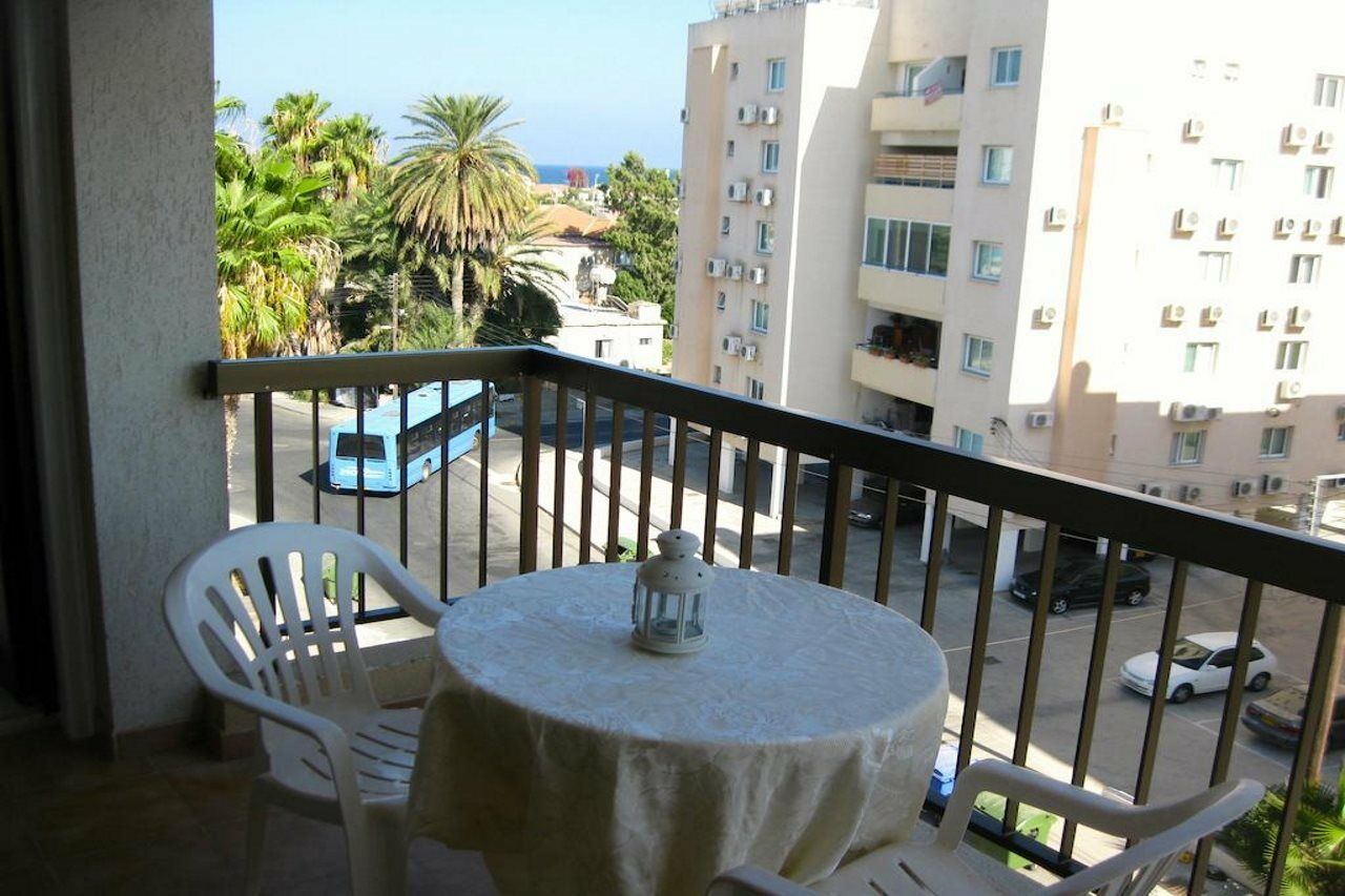 Staycentral Larnaca Exterior photo